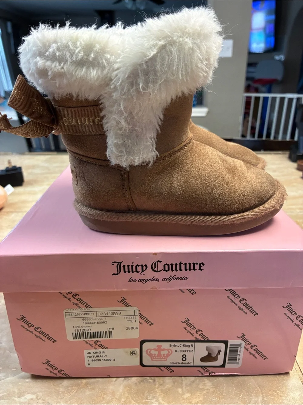 Toddler size 8 Juicy Couture King Girls Faux Fur Cold Weather Boots